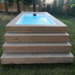 Piscina Contentor com Revestimento em Madeira