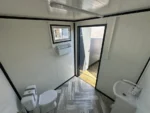 CONTENTOR SANITÁRIO 2,00 × 2,00 M COM SANITA E URINOL - Image 2